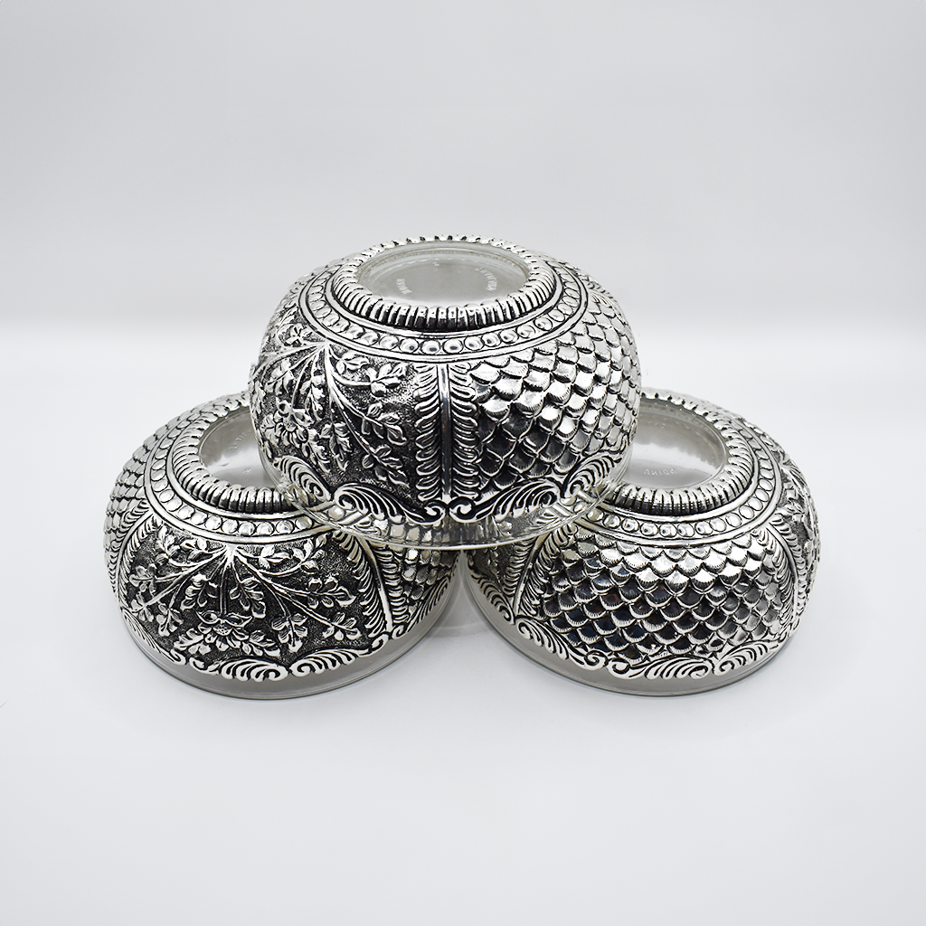 Timeless Beauty Silver Design Bowl(Set  of 3 bowls)