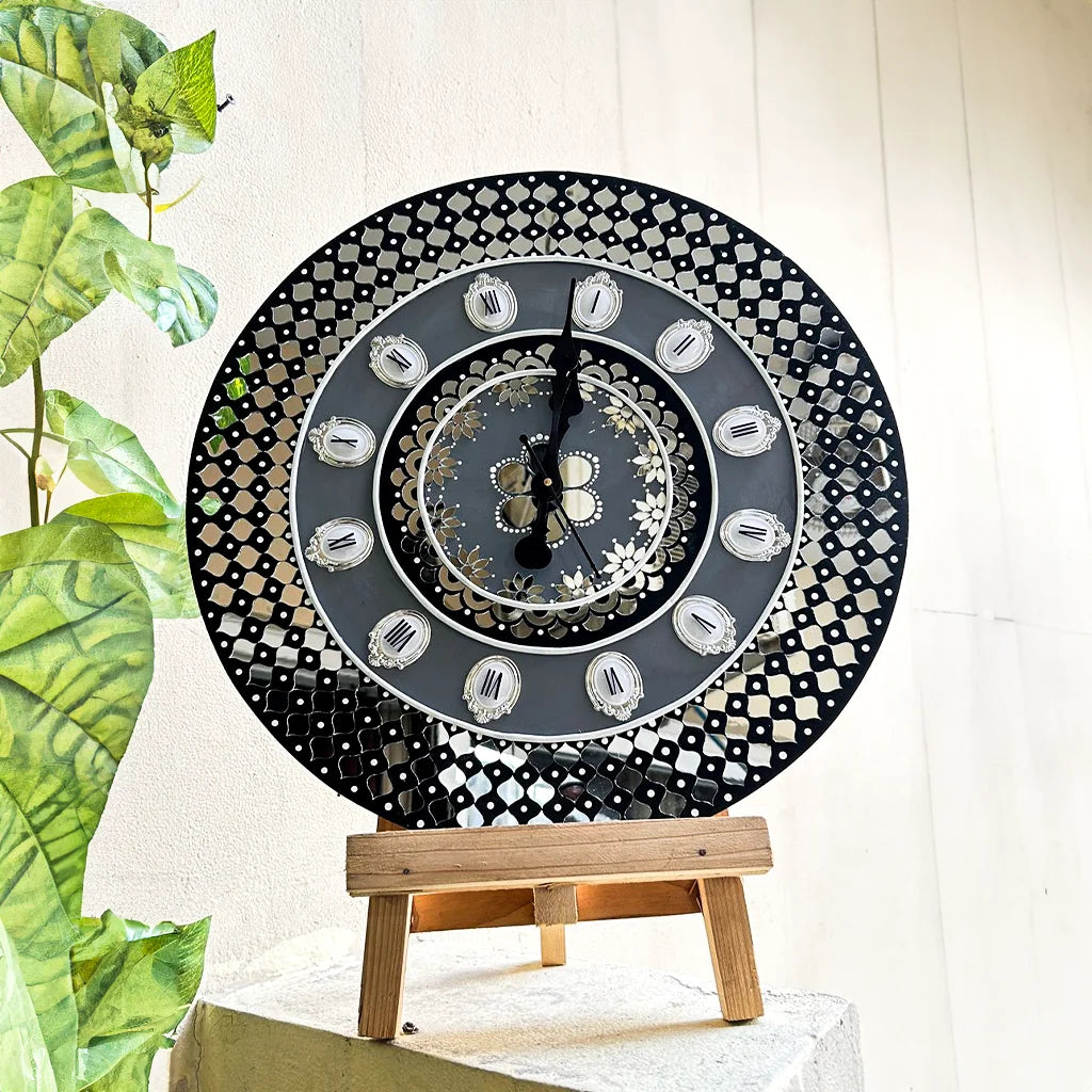 Lippan Radiance Wall Clock